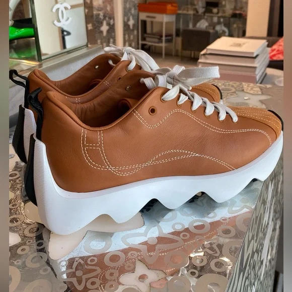 HERMES ⭐️EXCLUSIVE ⭐️Bouncing TAN ENVOL Sneakers! - Picture 2 of 12